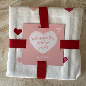 Sur la Table NEW Set of 2 Valentine's Day Kitchen Towels